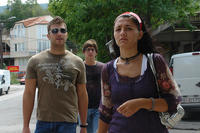 Giovani per le vie della capitale macedone Skopje (CharlesFred / Flickr)