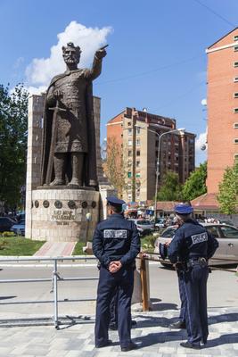 Statua di Lazar a Mitrovica (foto G. Vale)
