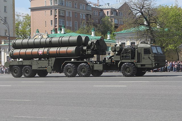 Il sistema missilistico S400 (foto wikimedia)