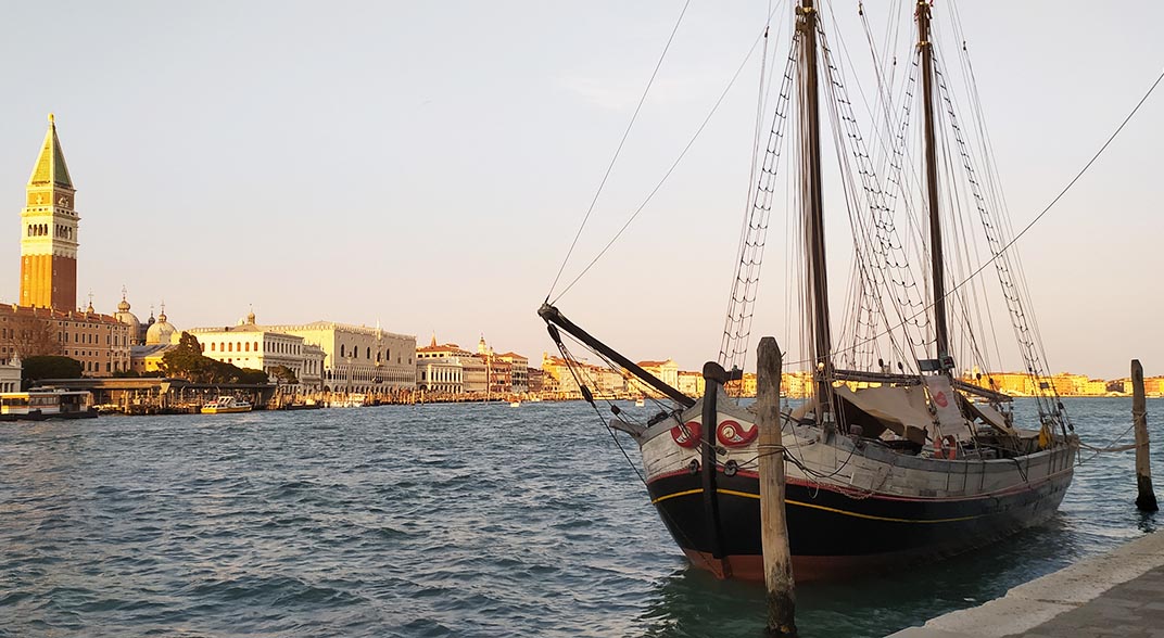Trabaccolo, Canal Grande, Venezia (foto F. Fiori)