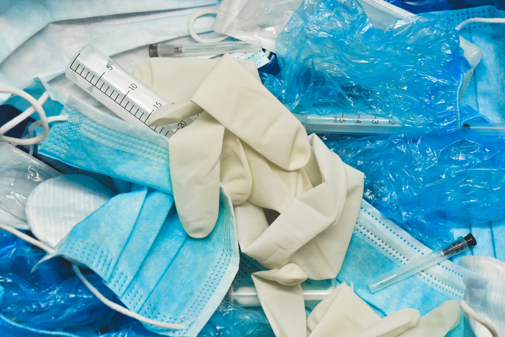 Covid-19-la-pandemia-della-plastica