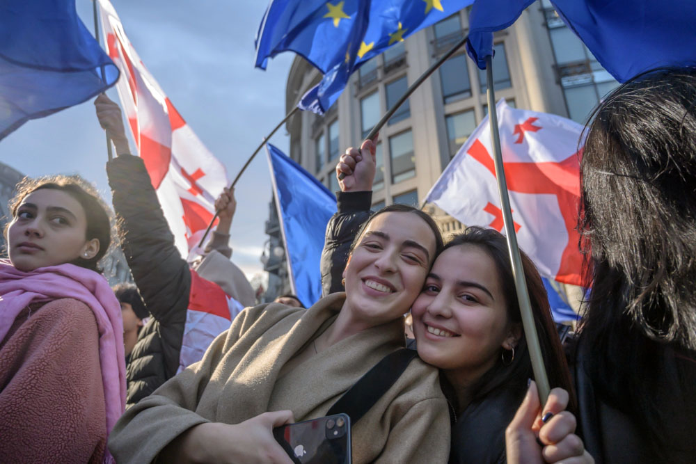 La-Georgia-celebra-lo-status-di-paese-candidato-UE
