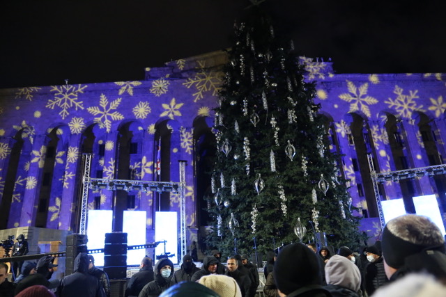 L'albero natalizio a Tbilisi (foto F. Baccini)