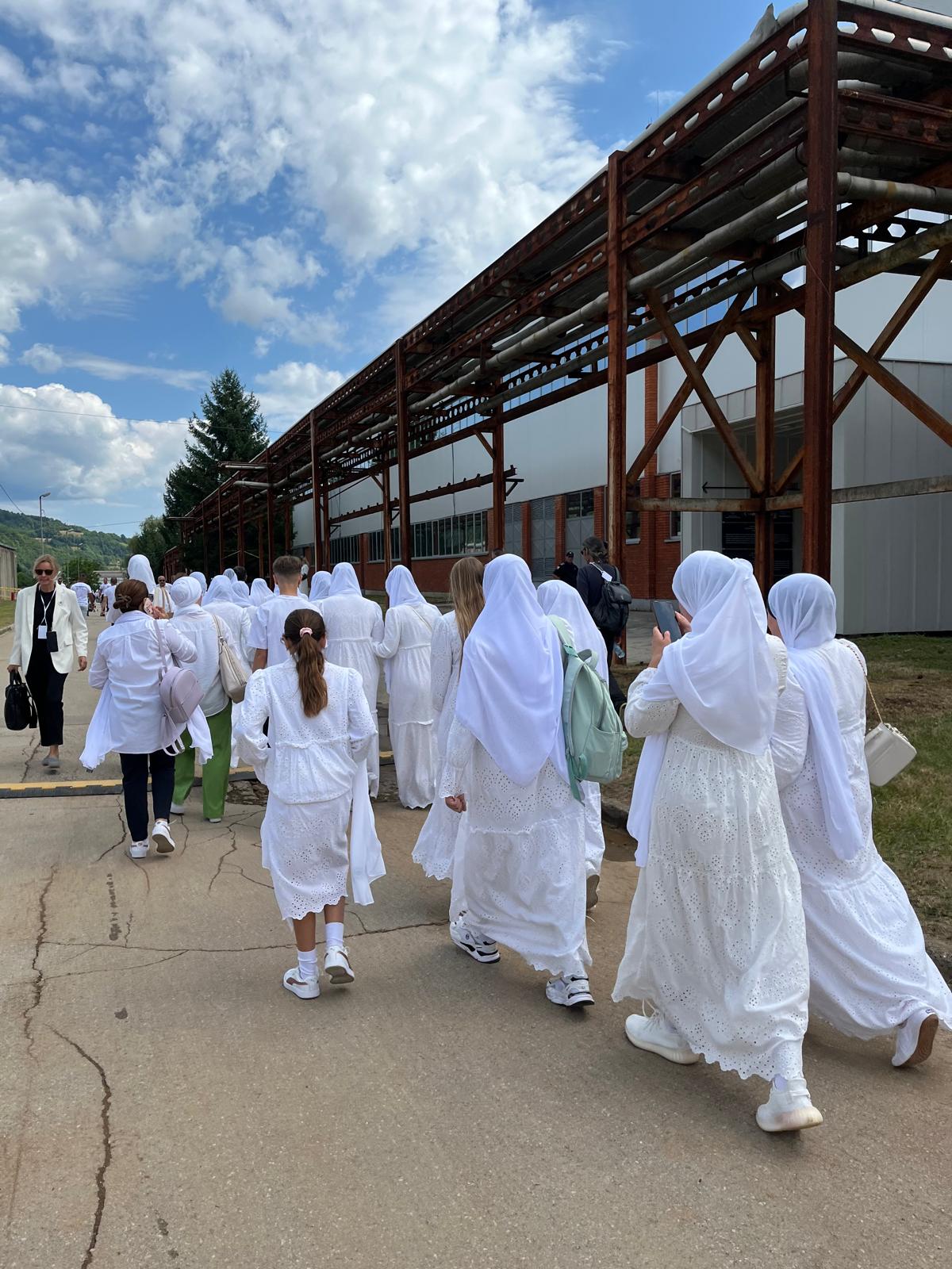 41ea5398-658d-46bd-9bd3-8fea576710e2