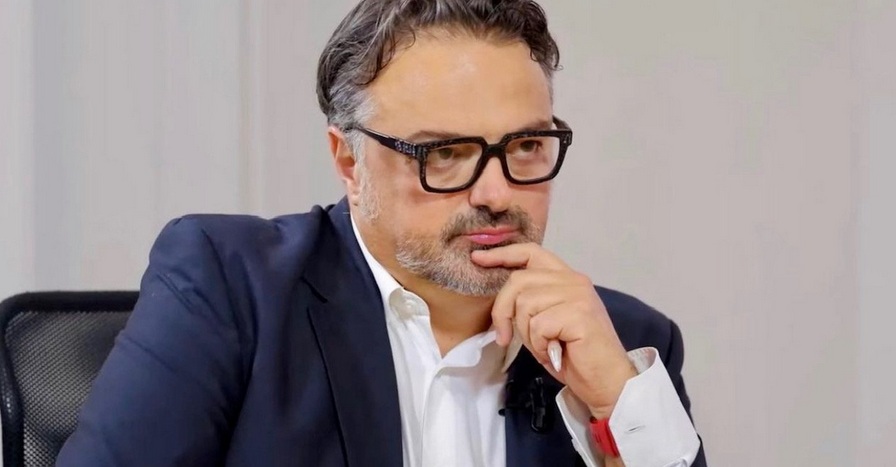 Aleksandar-Trifunovic-Dodik-vendera-cara-la-pelle